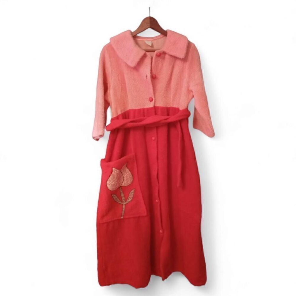 Vintage long tie waist bathrobe